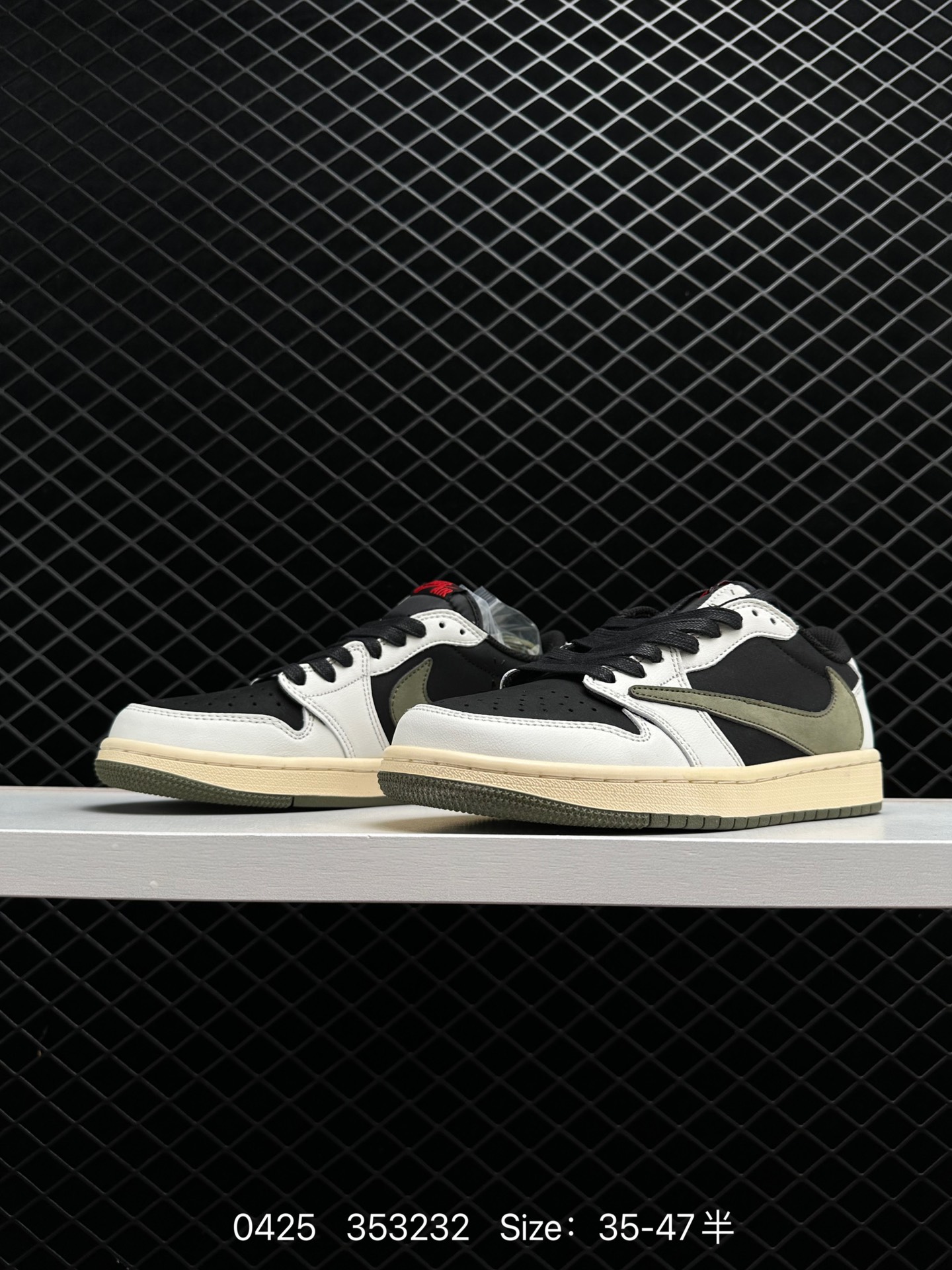 Travis Scott x Air Jordan 1 Low